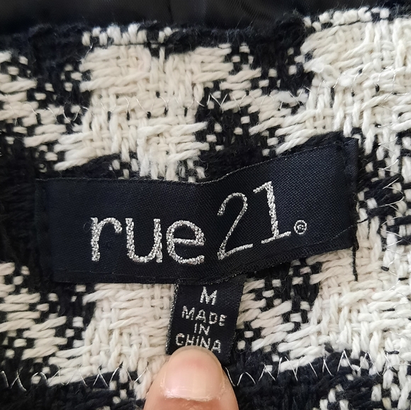 Wool Blend Oversized Houndstooth Coat Jacket Size Med Black White Rue 21 - Picture 5 of 16